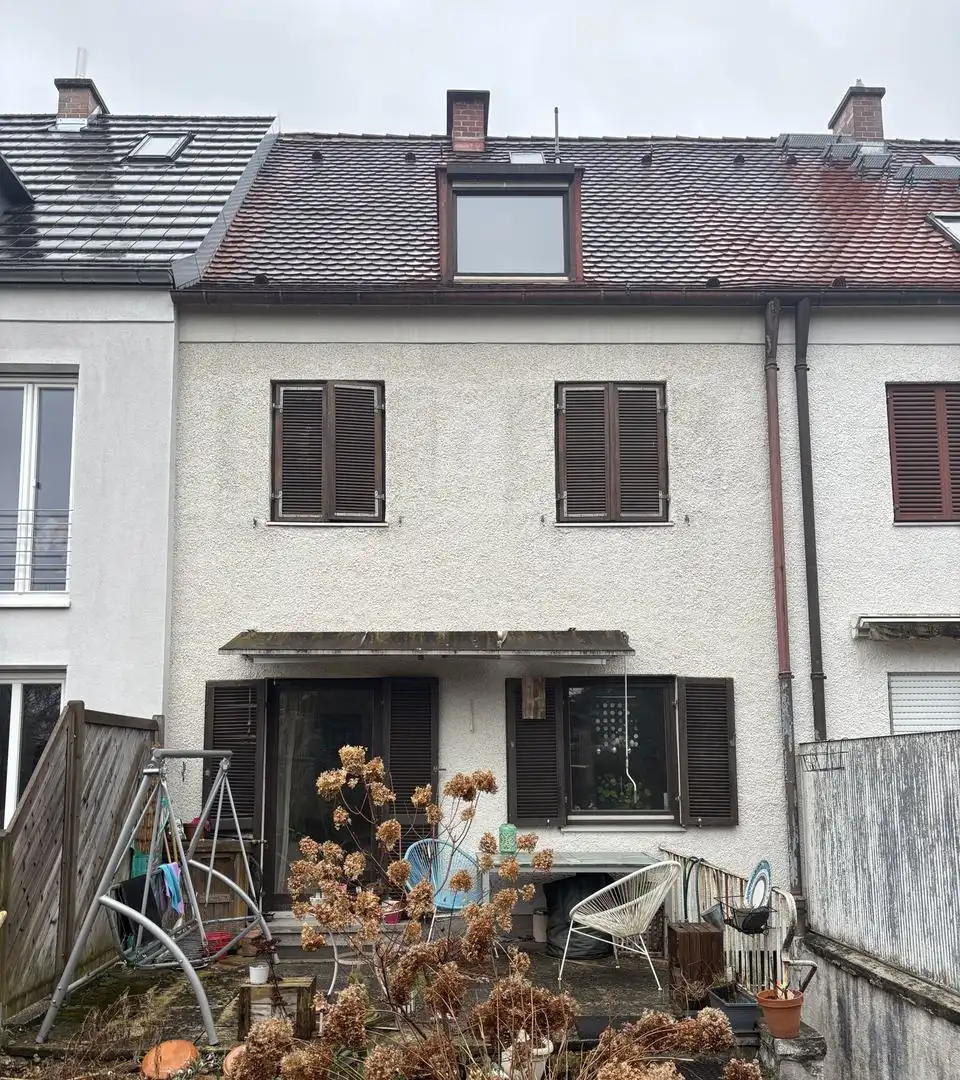 IST-Zustand: Reihenmittelhaus von 1936 vor der Sanierung